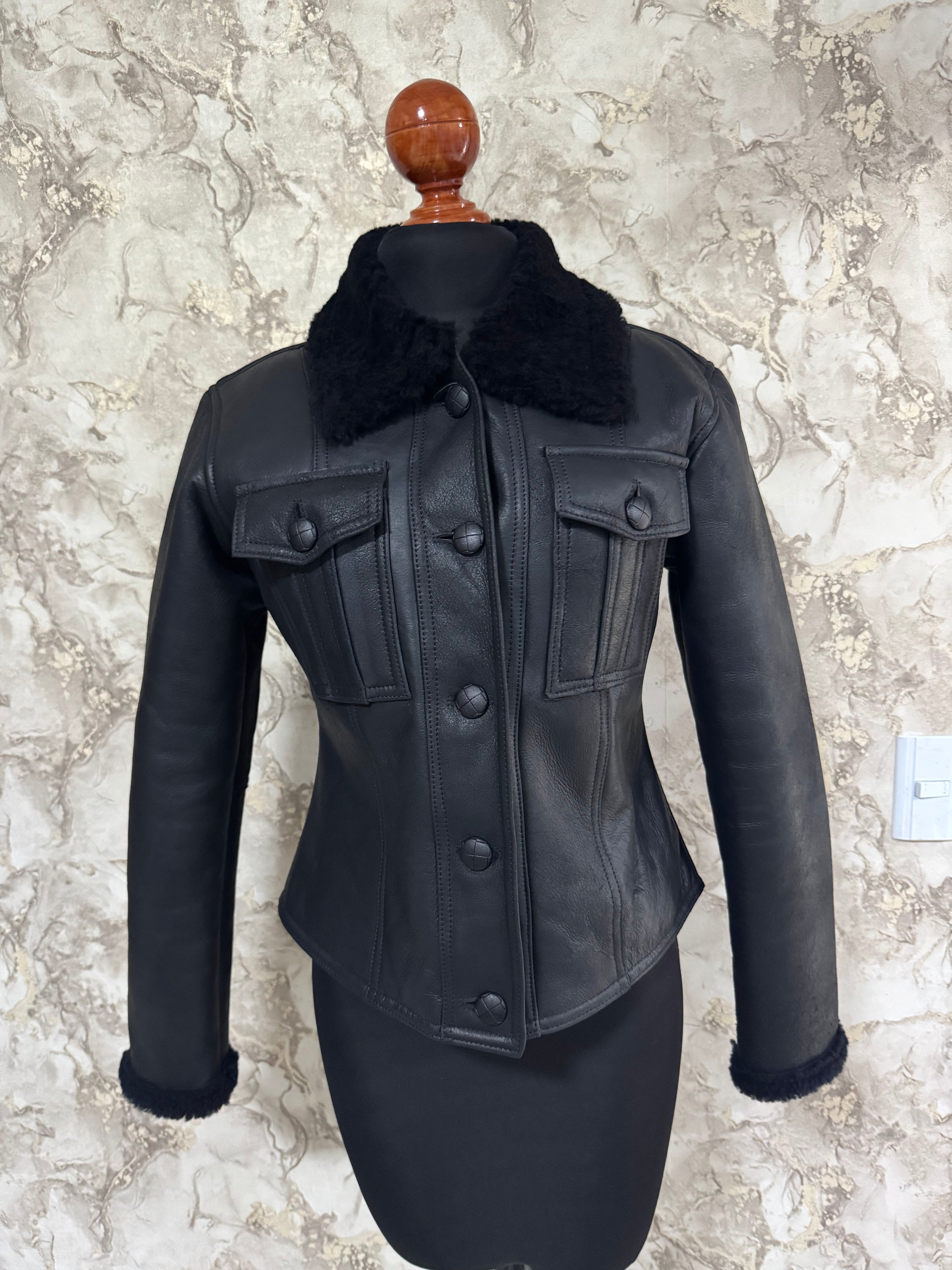 Chamarra de Piel Dama Modelo 212 Borrega