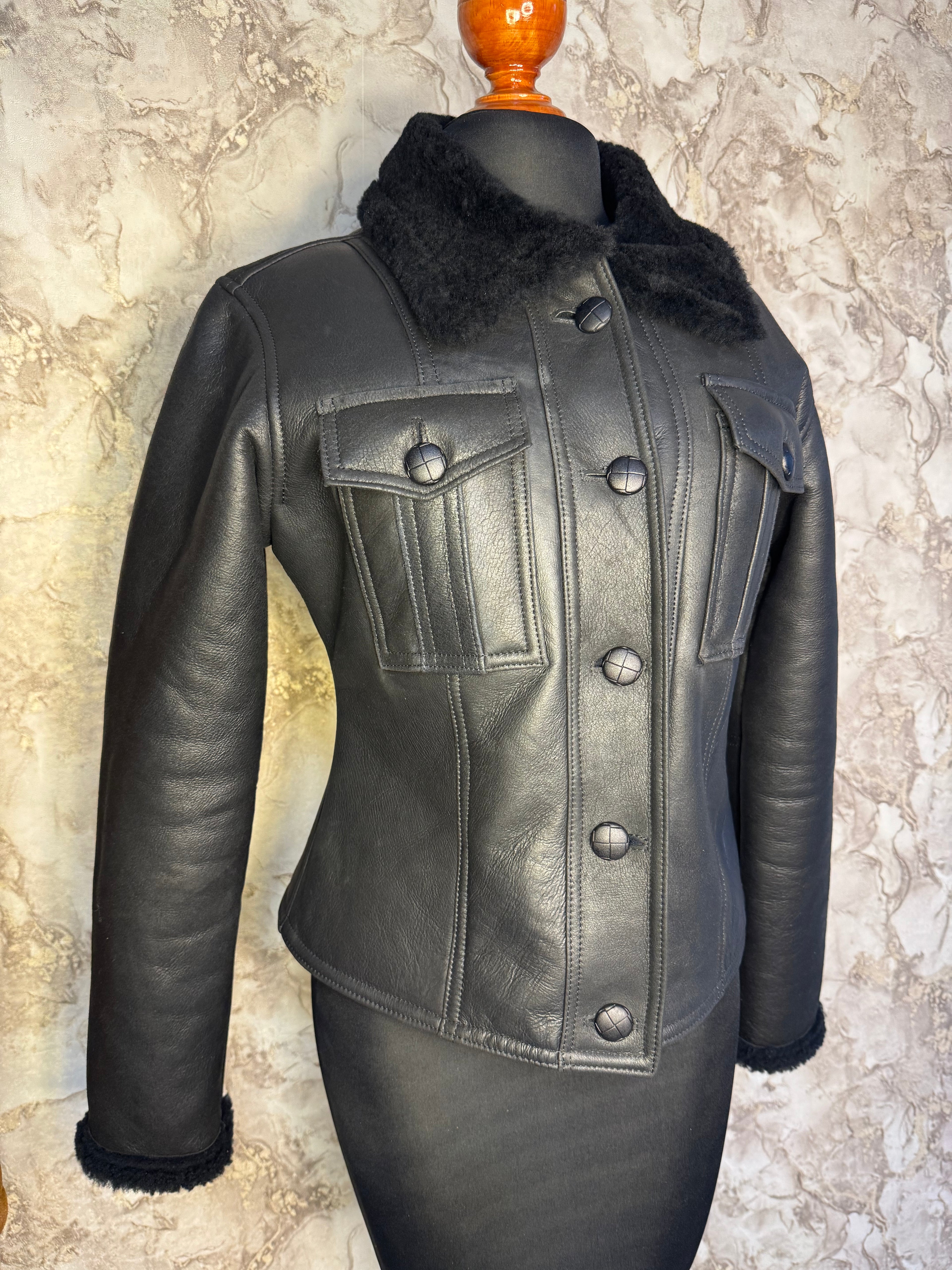 Chamarra de Piel Dama Modelo 212 Borrega